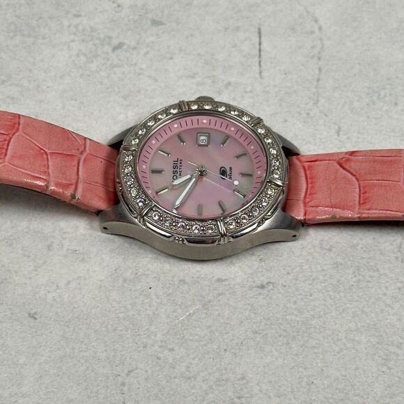 Fossil Watch Womens 35mm Date Pave Bezel Pink MOP Bezel Silver Tone New Battery - Picture 2 of 10